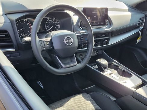 New 2026 Nissan Rogue SV image 4