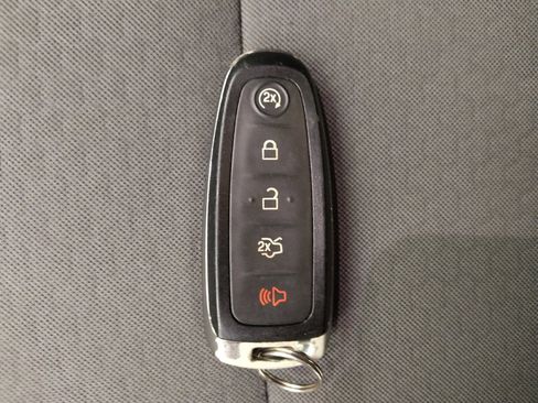 Used 2019 Ford Escape SE AWD/4WD image 32