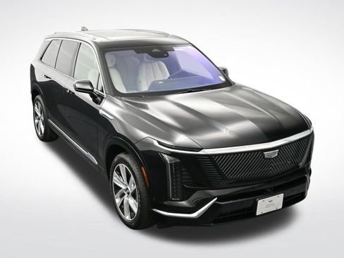 Used 2026 Cadillac Vistiq Luxury AWD/4WD image 22