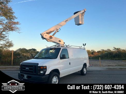 Used 2008 Ford E-350 and Econoline 350 Super Duty image 14
