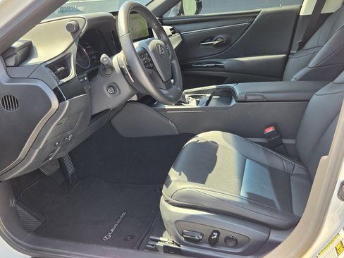Used 2025 Lexus ES 350 w/ Accessory Package (Z2) FWD image 14