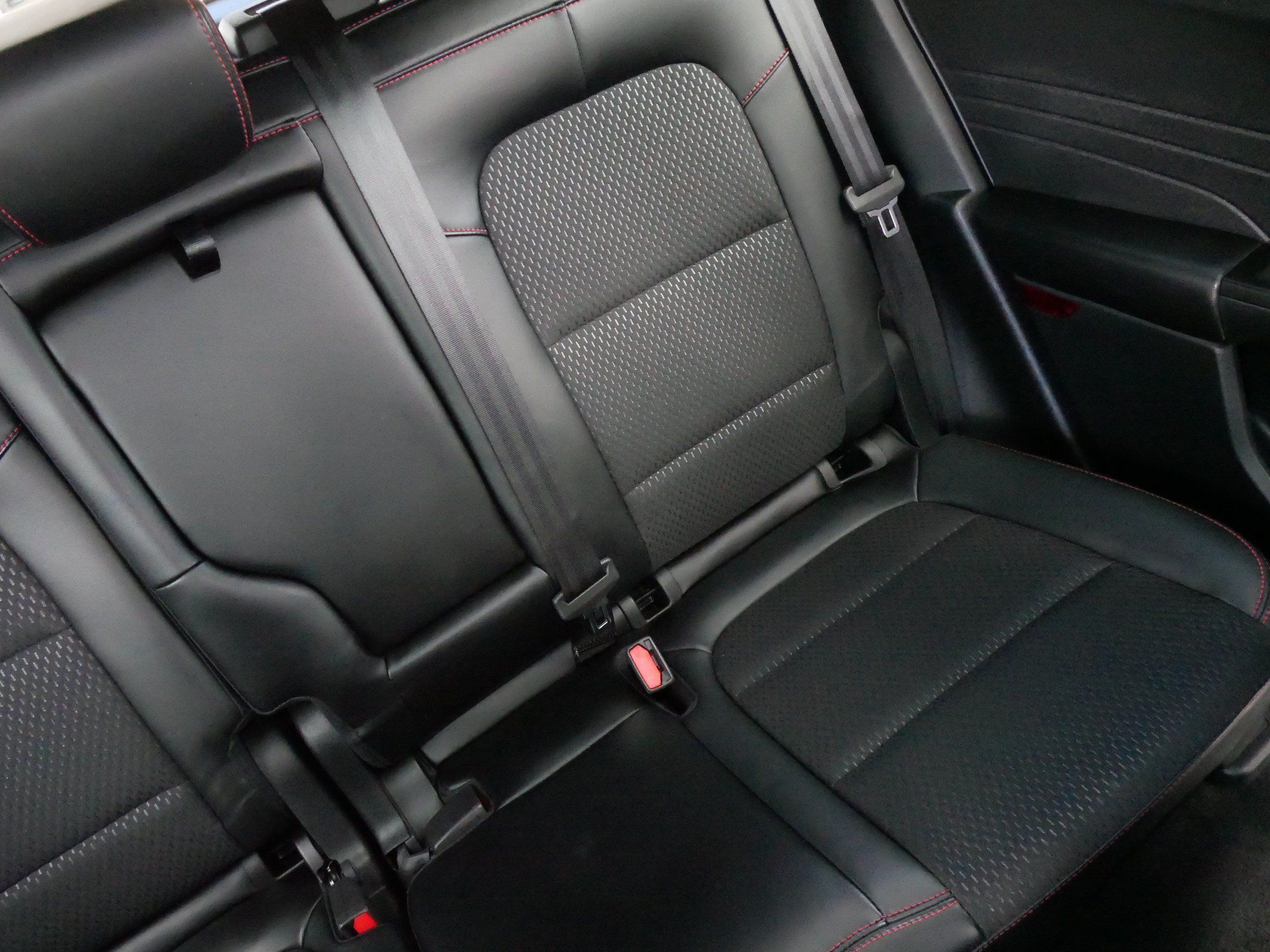 Used 2025 Ford Escape ST-Line AWD/4WD image 14
