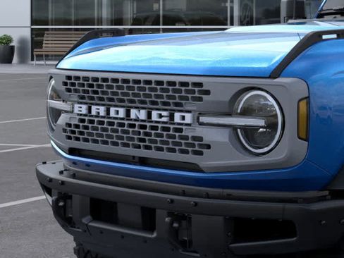 New 2025 Ford Bronco Badlands w/ Sasquatch Package AWD/4WD image 19
