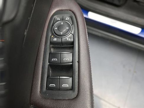 Used 2023 Cadillac XT6 Premium Luxury FWD image 7