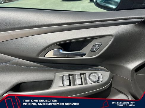 Used 2025 Buick Envista Sport Touring w/ Convenience II Package FWD image 22