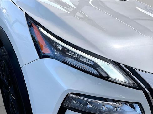 Used 2023 Nissan Rogue SV AWD/4WD image 27