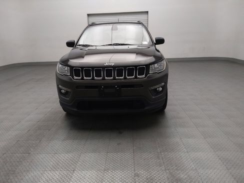 Used 2018 Jeep Compass Latitude w/ Popular Equipment Group FWD image 15