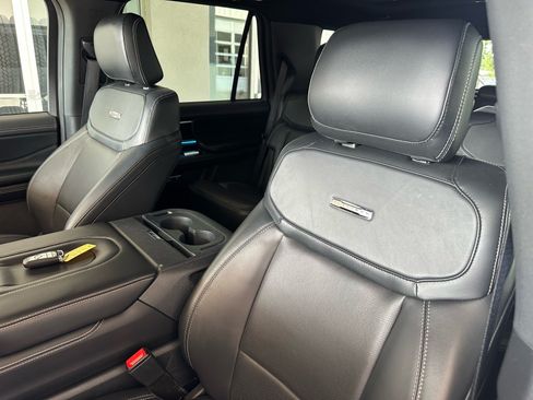 Certified 2025 Ford Expedition Platinum w/ Stealth Performance Package AWD/4WD image 23