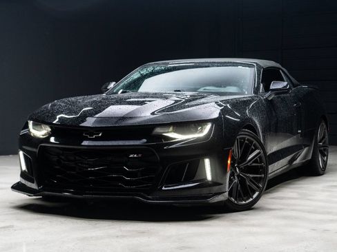 Used 2018 Chevrolet Camaro ZL1 RWD image 2
