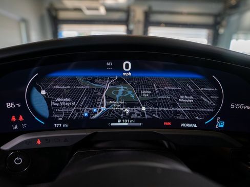 New 2025 Porsche Taycan 4S image 33