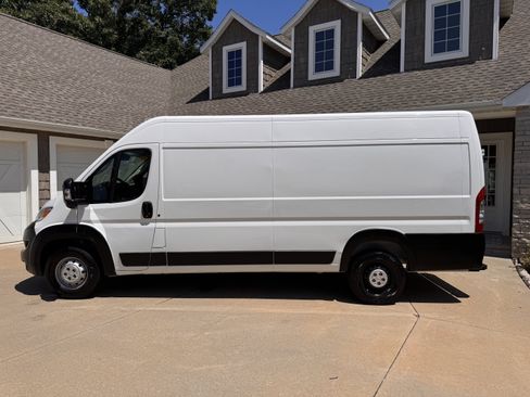 Used 2023 RAM ProMaster 3500 w/ Convenience Group FWD image 3