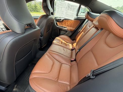 Used 2015 Volvo S60 T6 Platinum FWD image 13