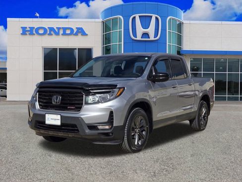 Used 2022 Honda Ridgeline Sport image 7