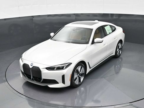 New 2026 BMW i4 xDrive40i w/ Premium Package AWD/4WD image 16