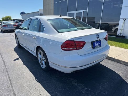 Used 2015 Volkswagen Passat 1.8T SE FWD image 15