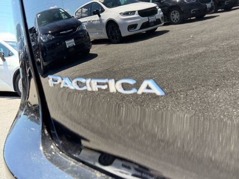 New 2027 Chrysler Pacifica Select w/ Family Tech Group FWD image 16