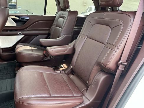 Used 2022 Lincoln Aviator Black Label Grand Touring image 18