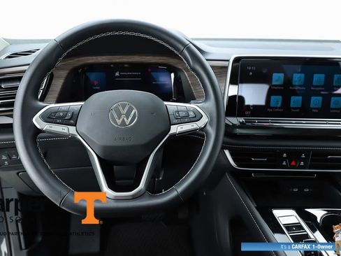 Used 2025 Volkswagen Atlas SEL image 20