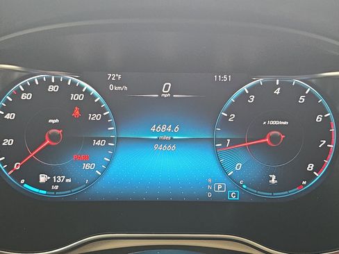 Used 2021 Mercedes-Benz GLC 300 4MATIC image 19