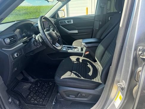 Used 2020 Ford Explorer XLT w/ Comfort Package AWD/4WD image 10