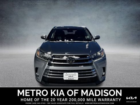 Used 2019 Toyota Highlander Limited Platinum image 8