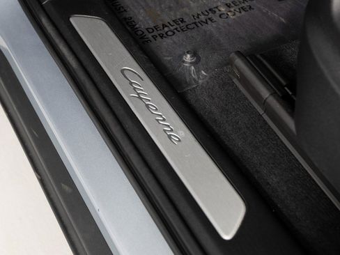 Certified 2023 Porsche Cayenne image 32