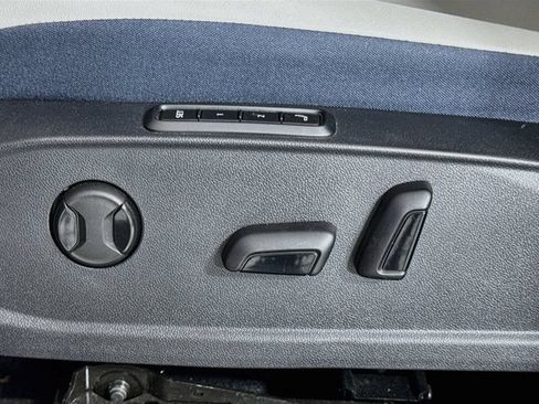 Used 2023 Volkswagen ID.4 Pro S AWD/4WD image 17