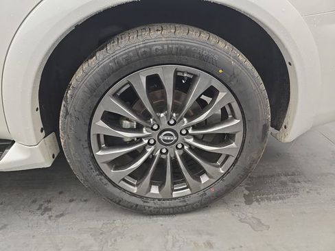 Used 2024 Nissan Armada Platinum w/ Captain's Chairs Package image 16