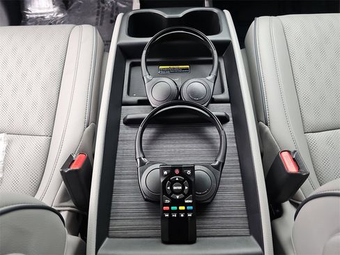 Certified 2023 Honda Odyssey Elite image 60