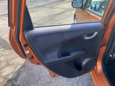 Used 2011 Honda Fit Sport image 16