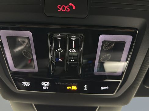 New 2026 Volkswagen Tiguan SE R-Line AWD/4WD image 24