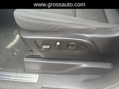 Used 2023 Chevrolet Silverado 1500 LT AWD/4WD image 12