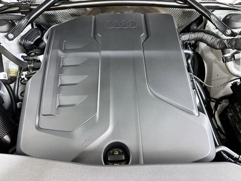 New 2025 Audi Q5 Premium Plus image 22