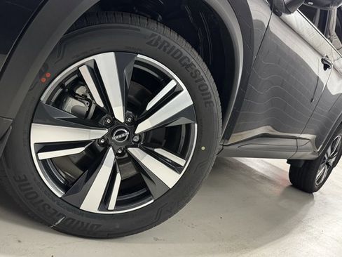 New 2025 Nissan Rogue SL w/ Tech Package image 26