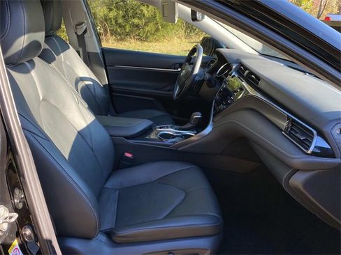 Used 2019 Toyota Camry XSE image 35