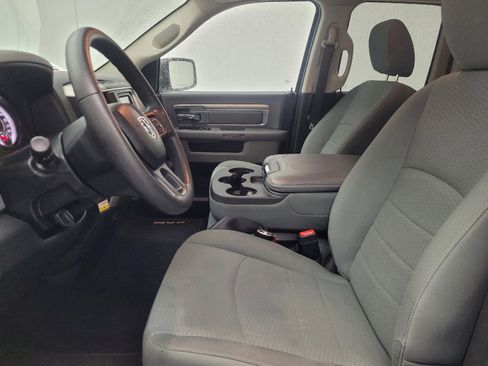 Used 2017 RAM 1500 Classic SLT RWD image 17