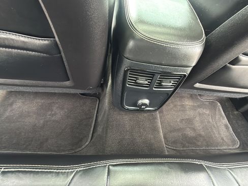 Used 2014 Chrysler 300 S AWD/4WD image 28