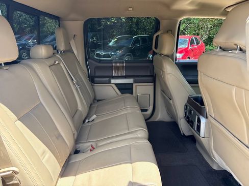 Used 2018 Ford F150 Lariat RWD image 29
