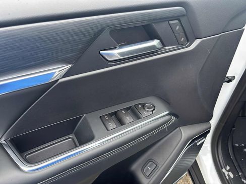 New 2026 GMC Acadia Elevation image 12