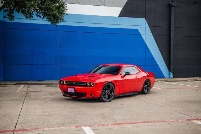 Used 2015 Dodge Challenger R/T w/ Quick Order Package 28B R/T RWD image 19