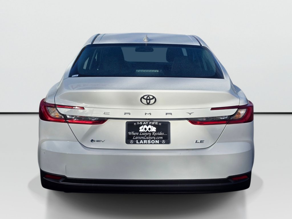 Used 2025 Toyota Camry LE FWD image 4