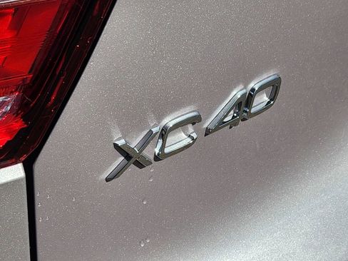 New 2026 Volvo XC40 B5 Plus w/ Protection Package Premier image 30