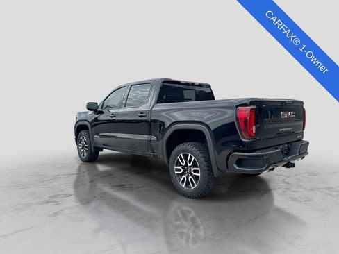 Used 2023 GMC Sierra 1500 AT4 w/ Technology Package AWD/4WD image 5