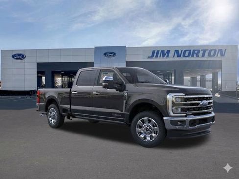 New 2026 Ford F250 4x4 Crew Cab Super Duty image 9
