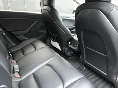 Used 2022 Tesla Model 3 Performance image 20