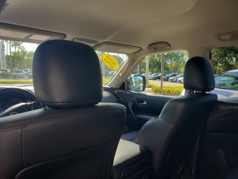 Used 2022 Nissan Armada SV w/ SV Appearance Package AWD/4WD image 16