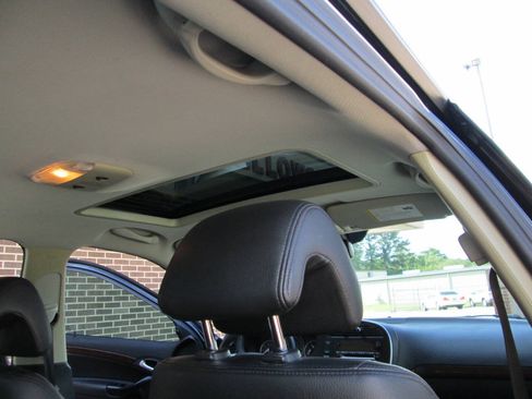 Used 2008 Saab 9-3 2.0T w/ Moonroof Package FWD image 39