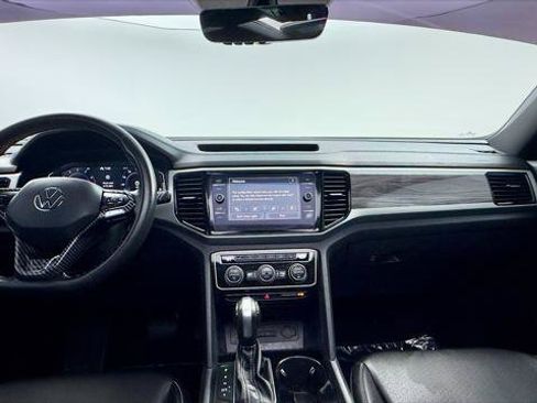 Used 2023 Volkswagen Atlas Cross Sport SE w/ Panoramic Sunroof Package FWD image 26
