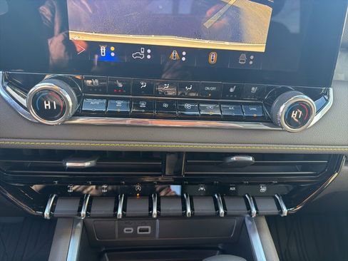 New 2026 Chevrolet Colorado ZR2 w/ Technology Package image 15