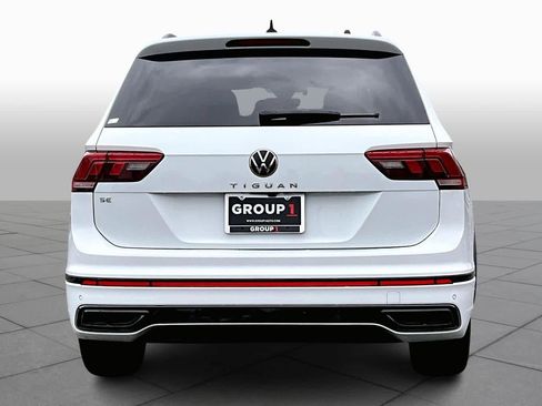 Used 2022 Volkswagen Tiguan SE R-Line image 5